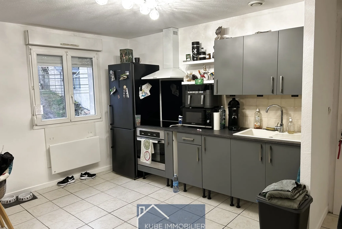 Investissement immobilier à Remilly - Immeuble de 4 logements loués 