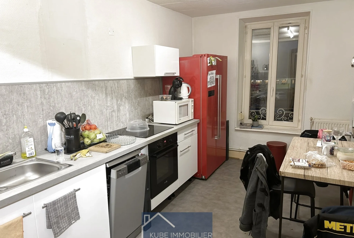 Investissement immobilier à Remilly - Immeuble de 4 logements loués 