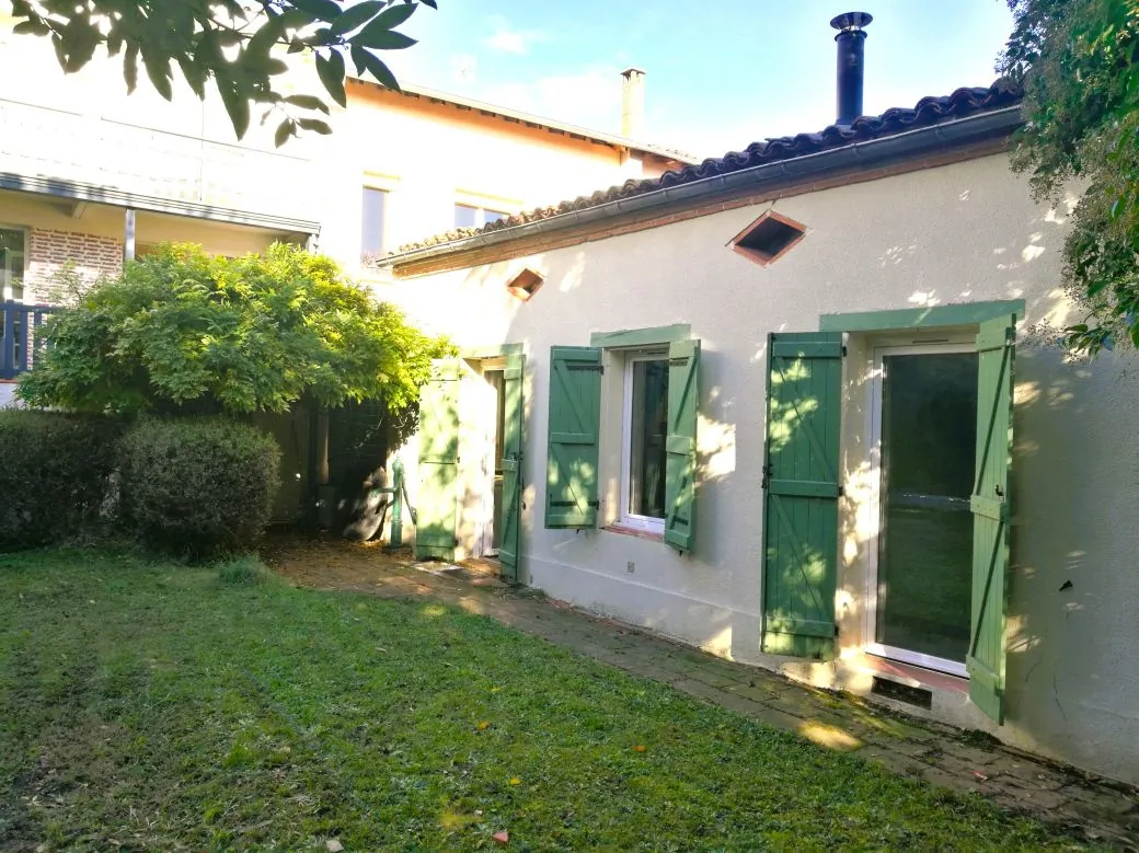 Charmante maison avec dépendance, garage et jardin à Moissac 