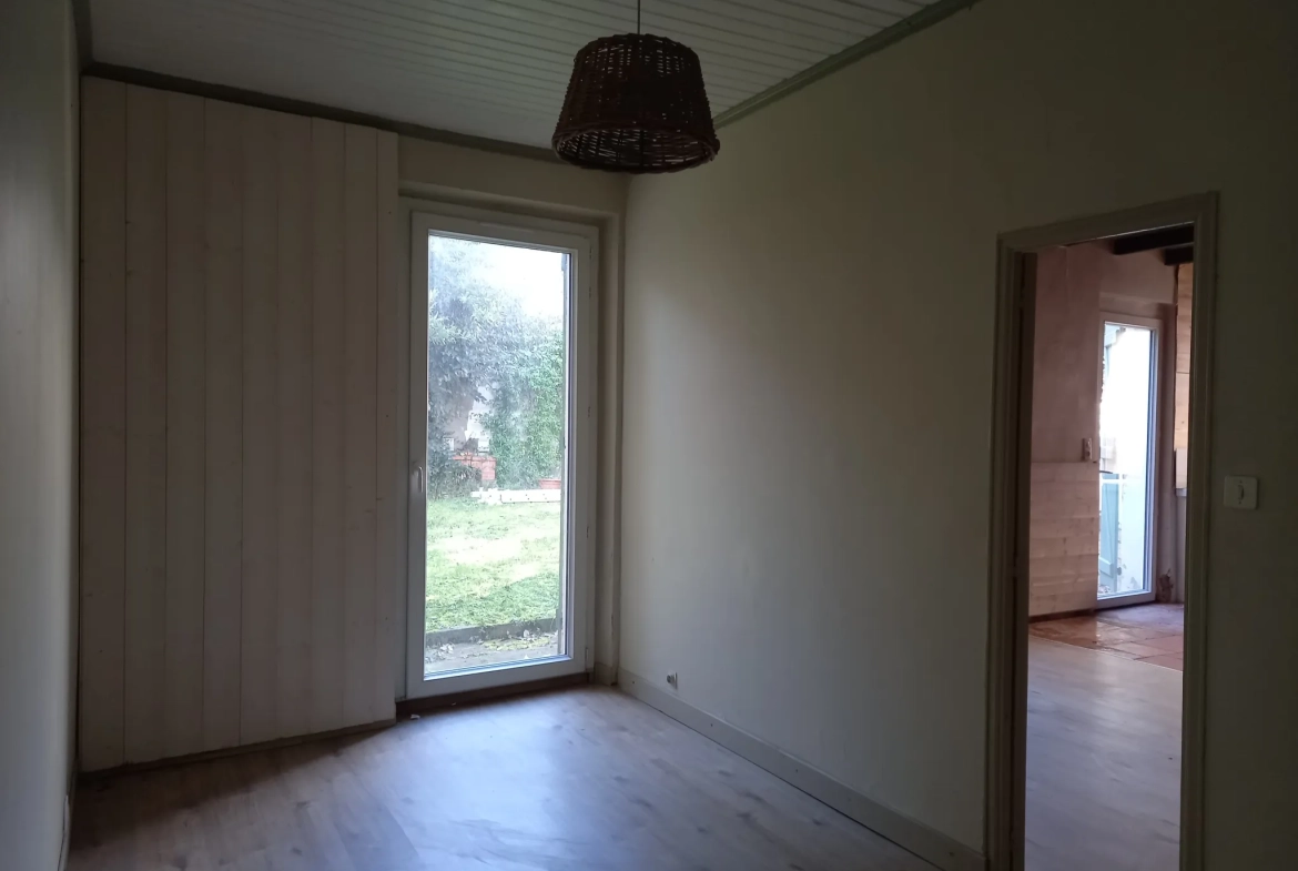 Charmante maison avec dépendance, garage et jardin à Moissac 