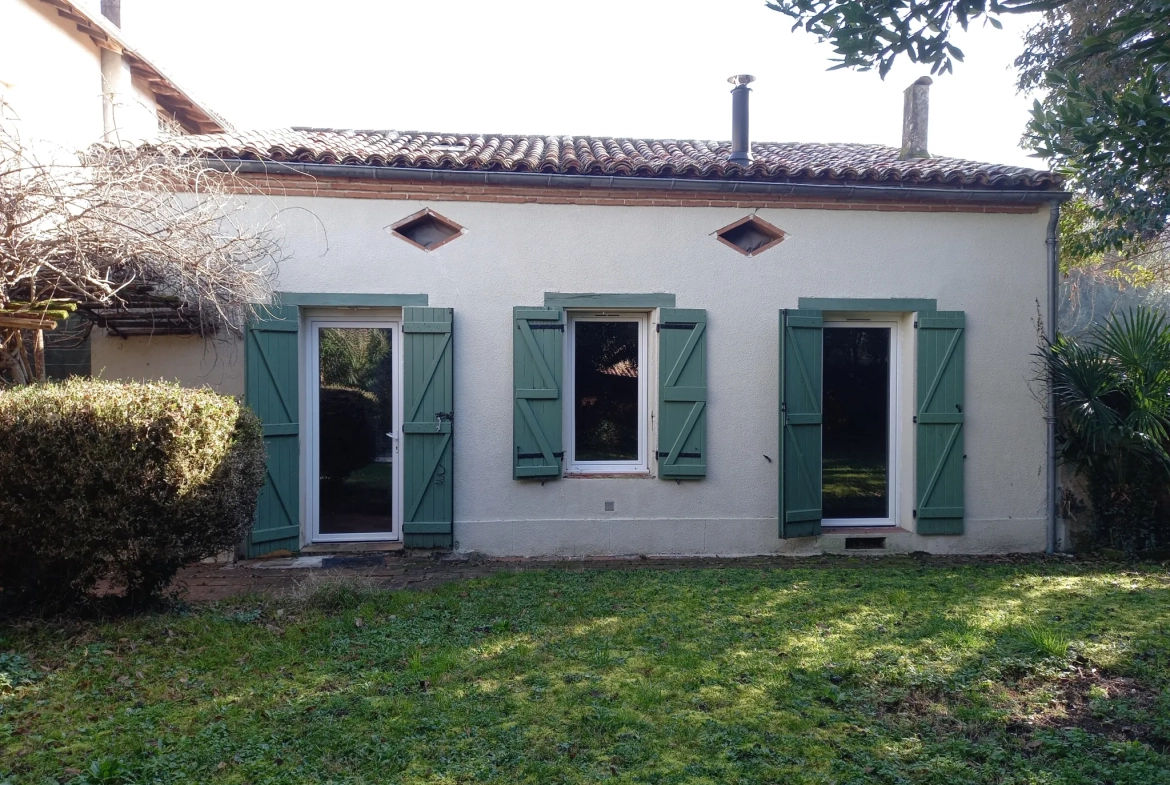 Charmante maison avec dépendance, garage et jardin à Moissac 