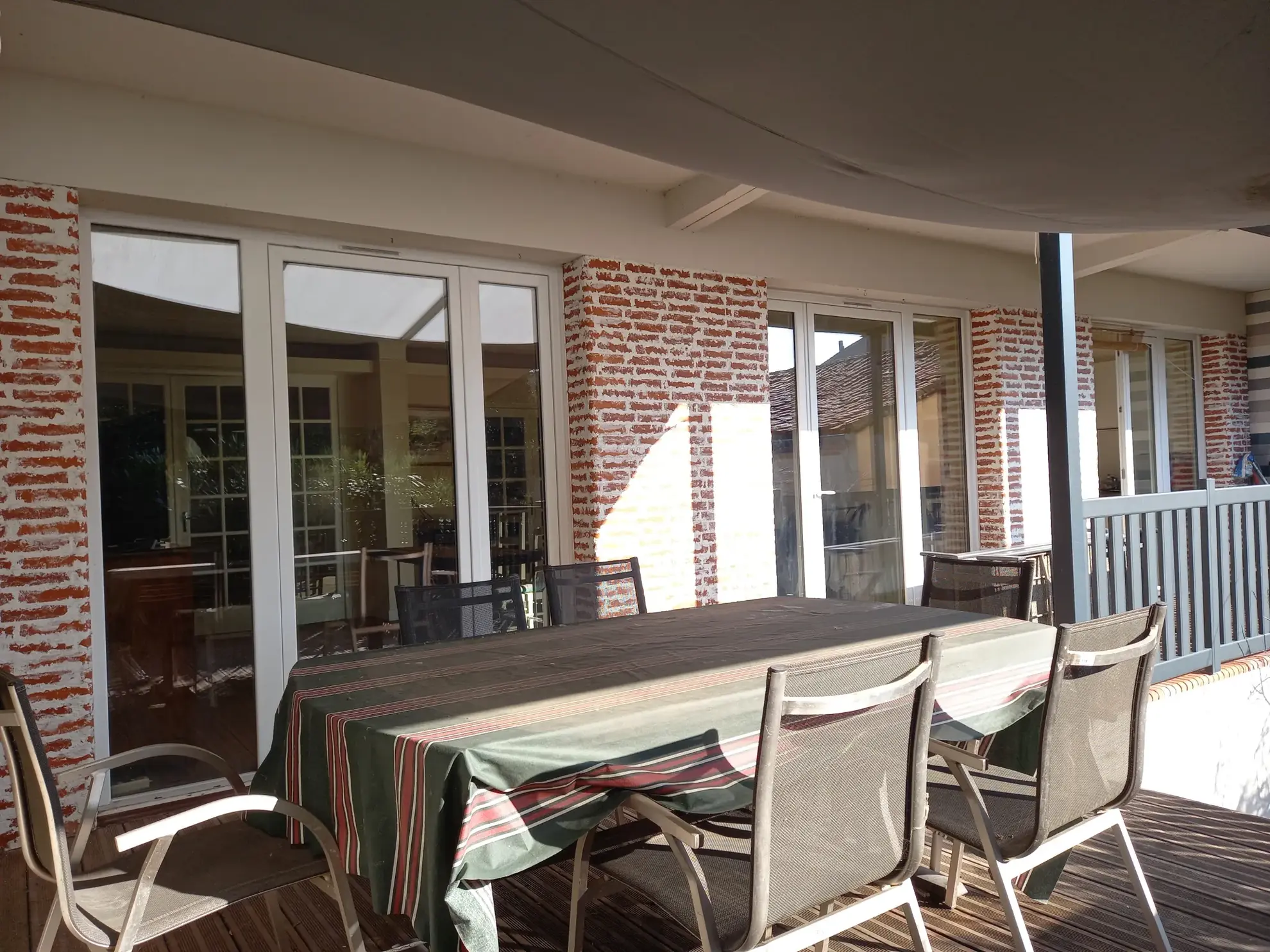 Charmante maison avec dépendance, garage et jardin à Moissac 