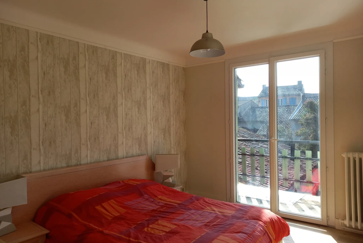 Charmante maison avec dépendance, garage et jardin à Moissac 