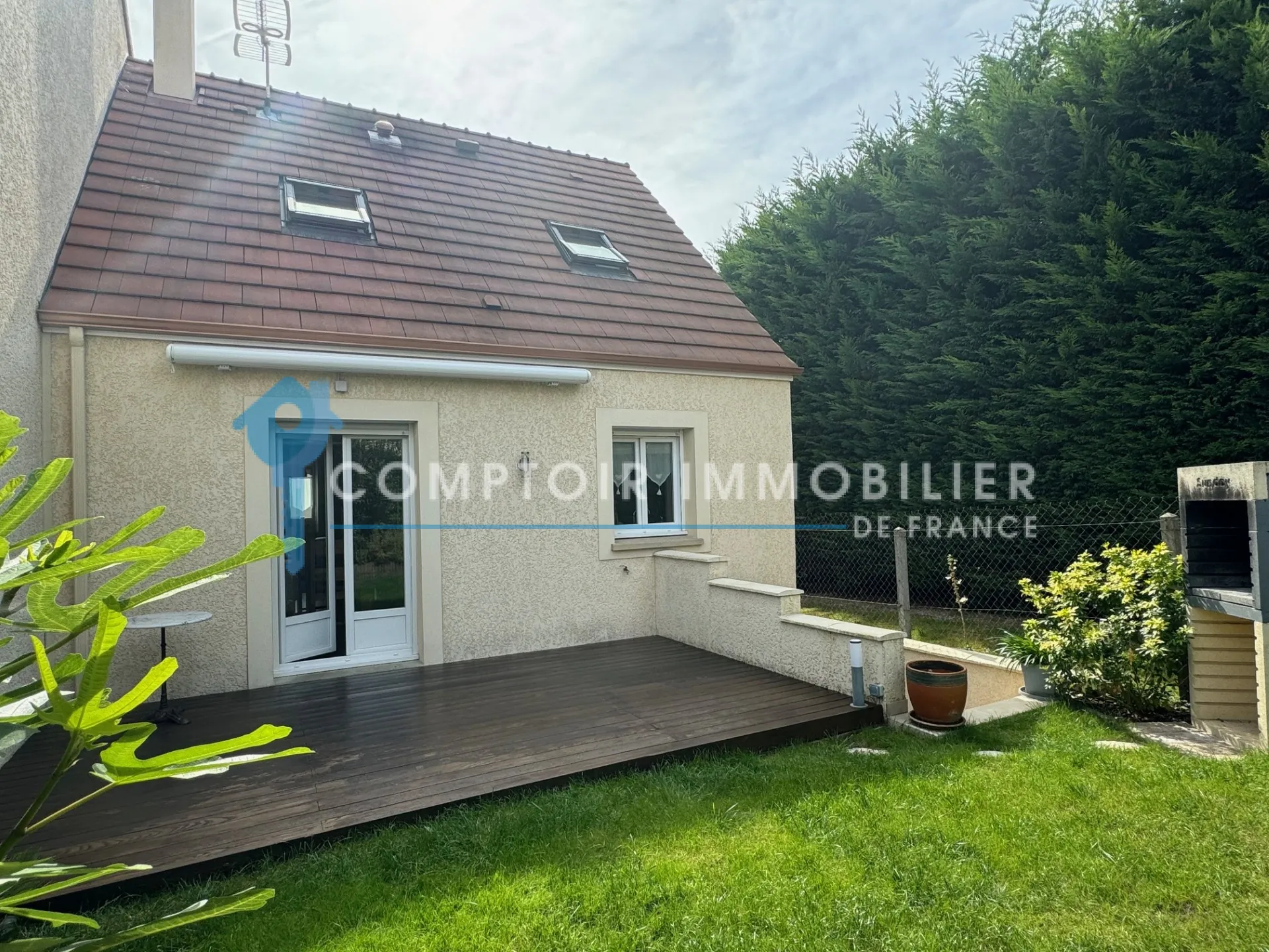 À vendre maison récente avec sous-sol à Villabé (91) dans l'Essonne 