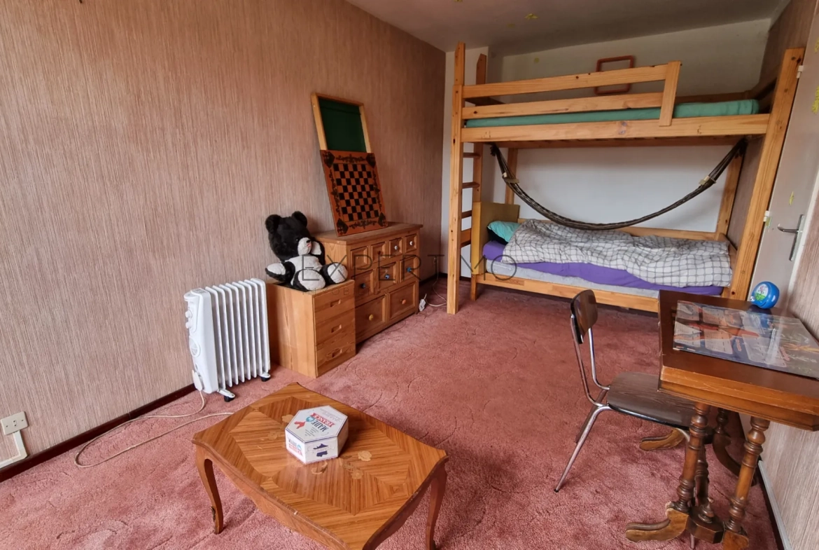 Maison de 132 m² à Val de Reuil proche commodités 