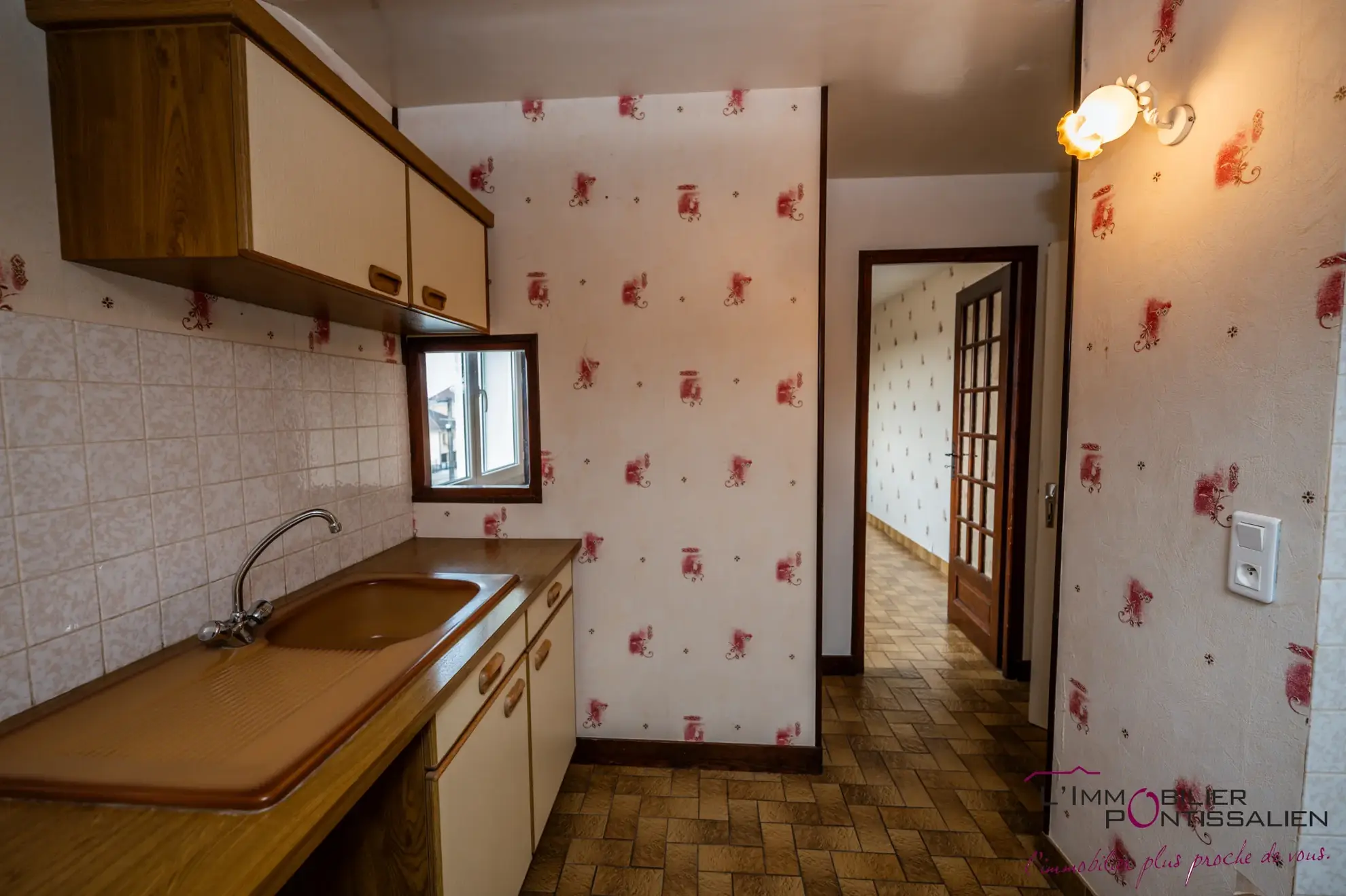 Maison individuelle avec 6 chambres sur 676 m² à Courvières, Franche-Comté 
