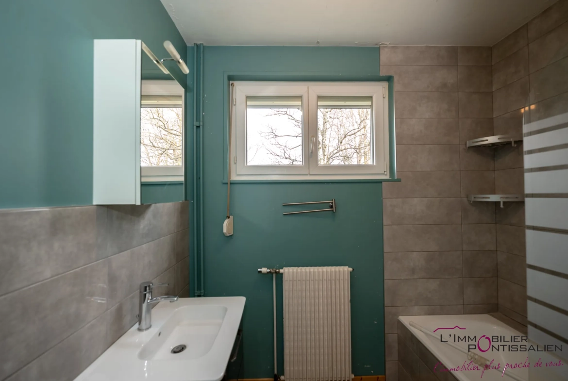 Maison individuelle avec 6 chambres sur 676 m² à Courvières, Franche-Comté 