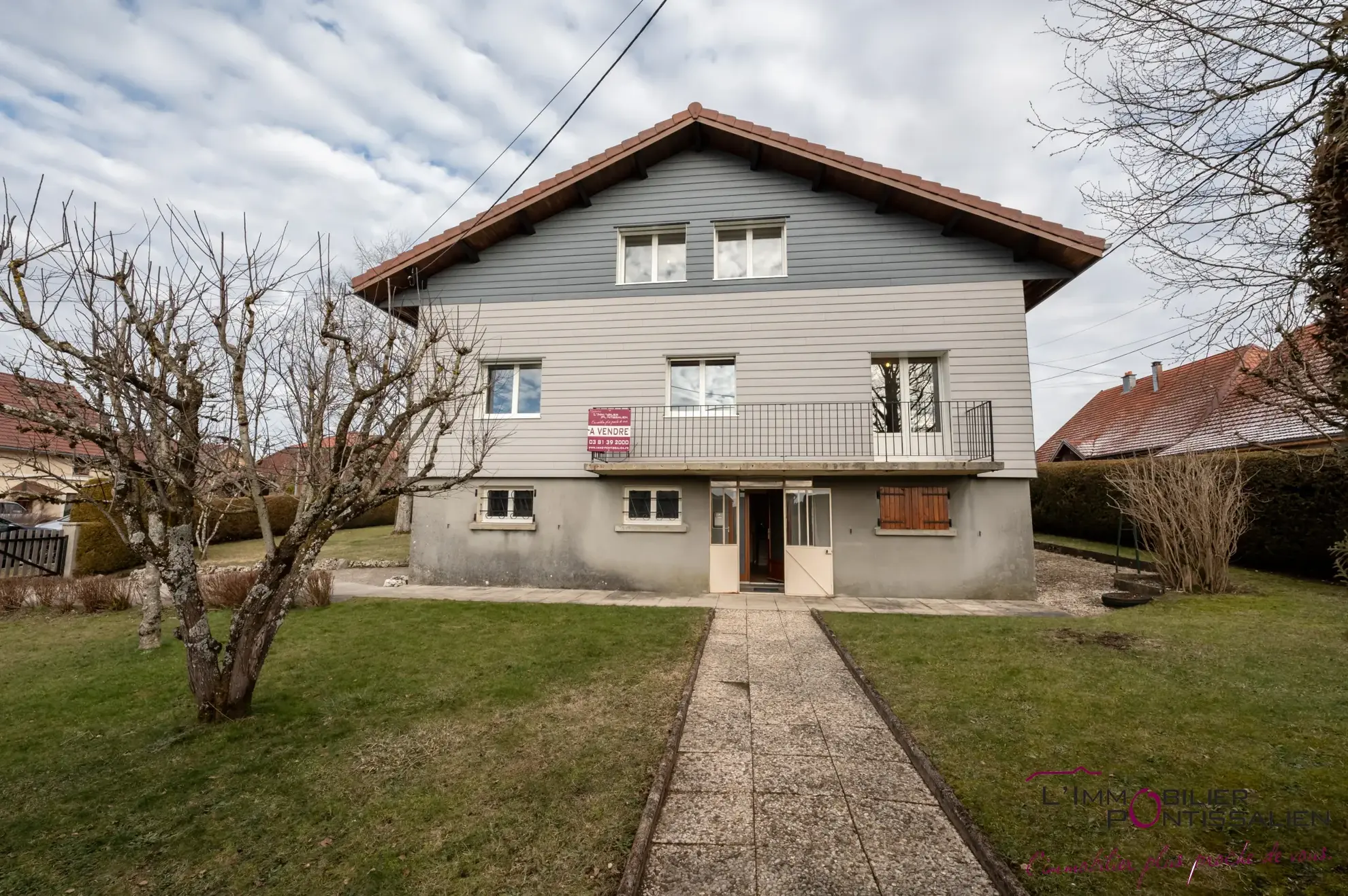 Maison individuelle avec 6 chambres sur 676 m² à Courvières, Franche-Comté 