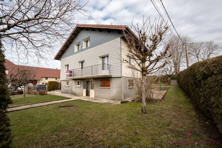 Maison individuelle avec 6 chambres sur 676 m² à Courvières, Franche-Comté 
