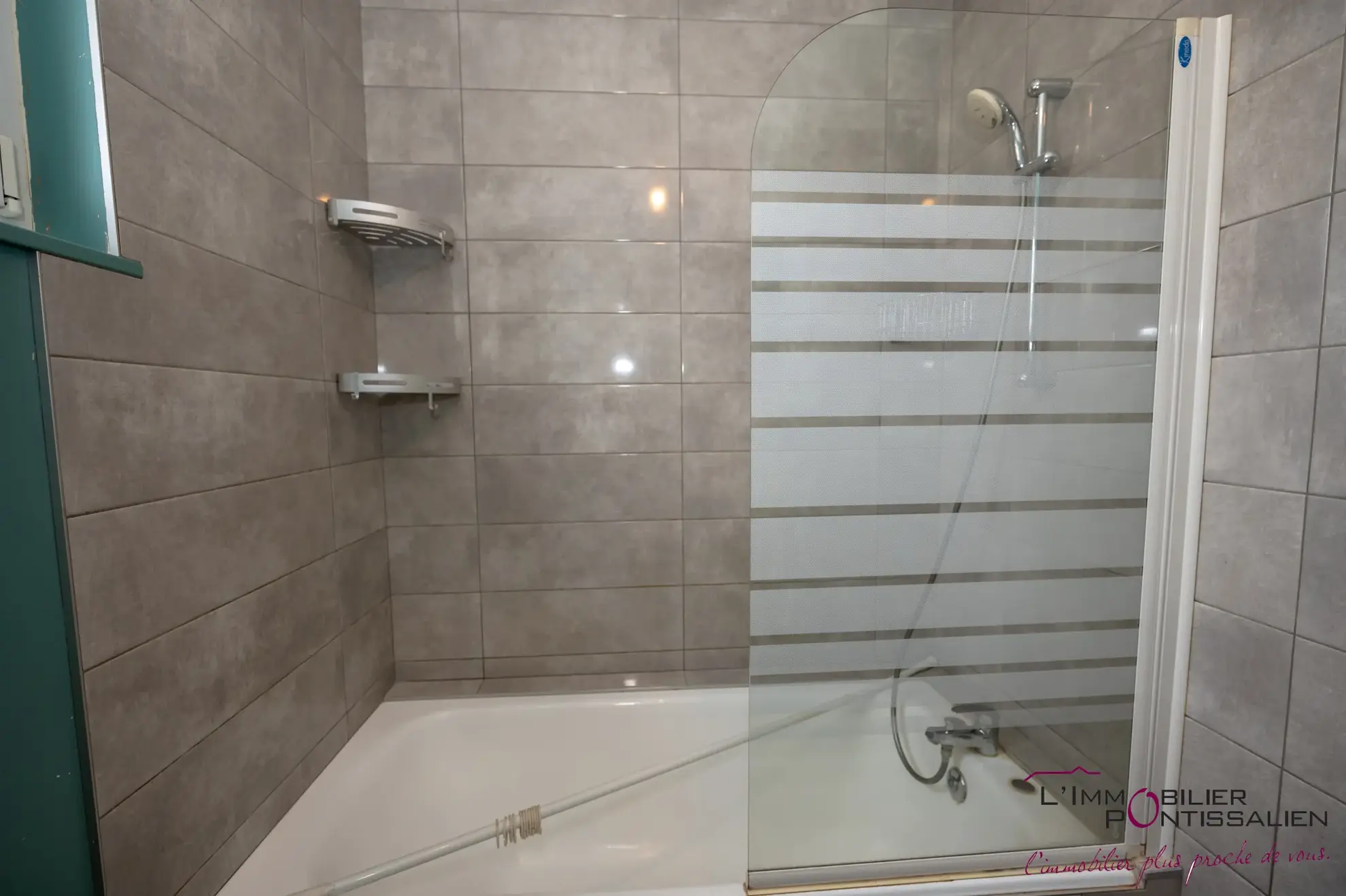 Maison individuelle avec 6 chambres sur 676 m² à Courvières, Franche-Comté 