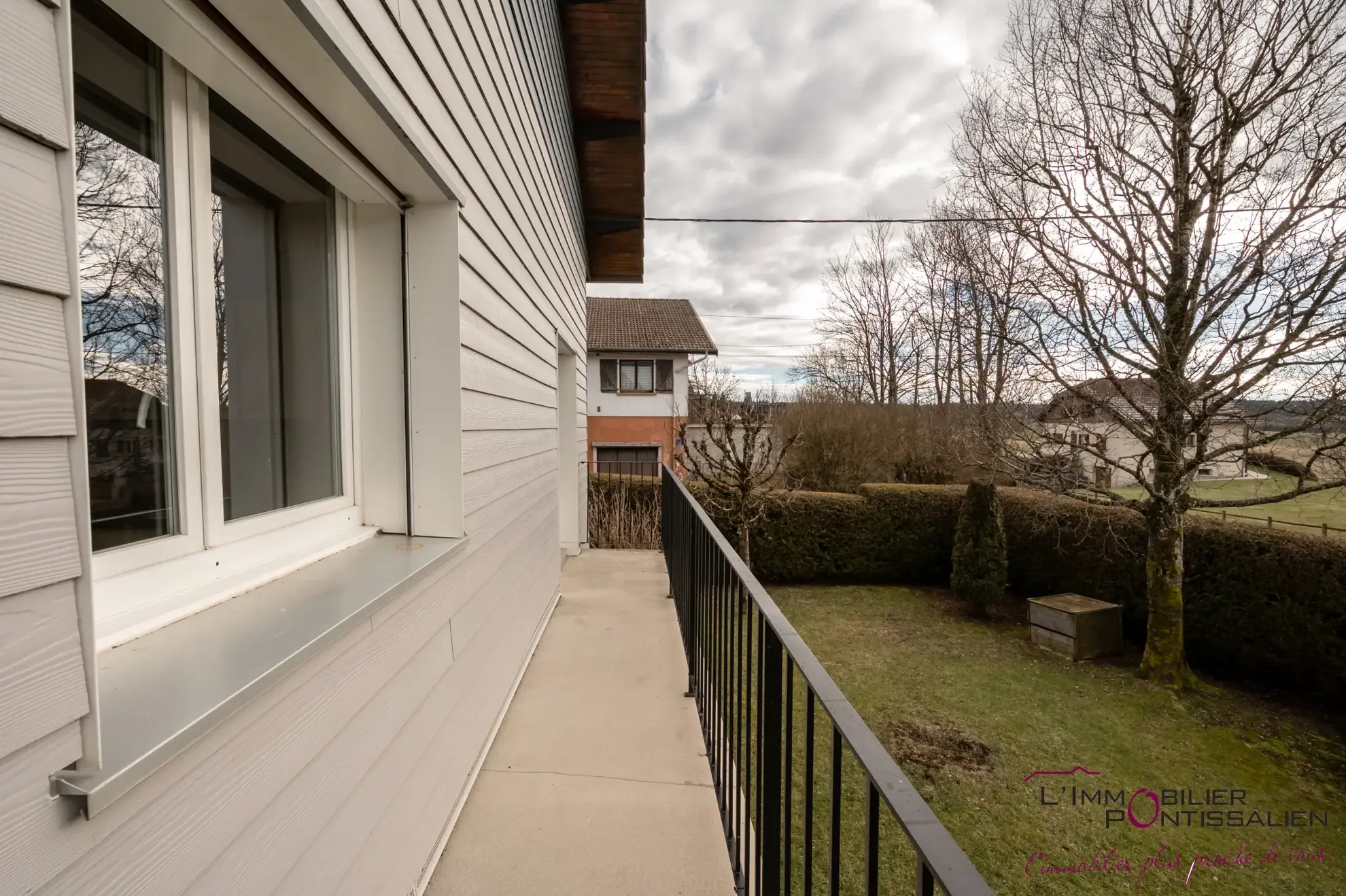 Maison individuelle avec 6 chambres sur 676 m² à Courvières, Franche-Comté 