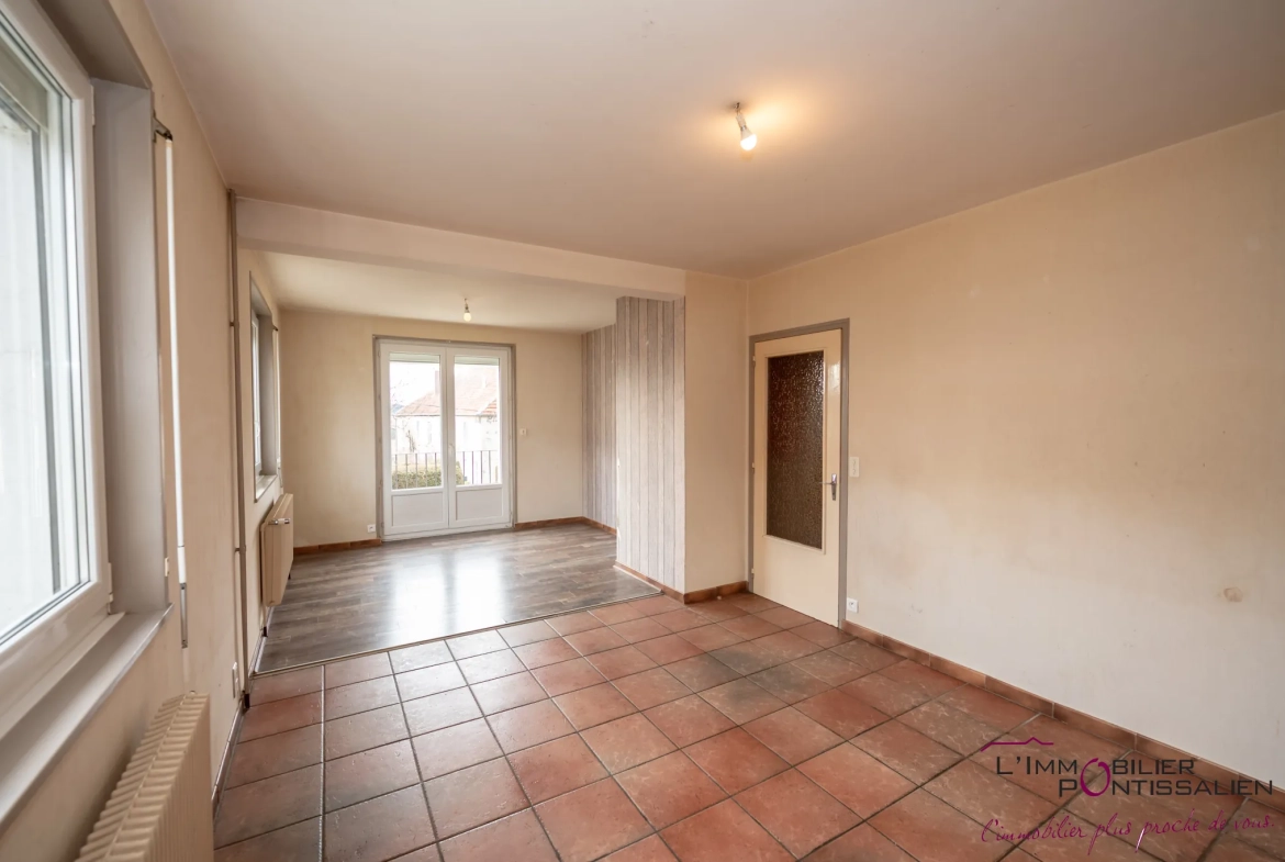 Maison individuelle avec 6 chambres sur 676 m² à Courvières, Franche-Comté 