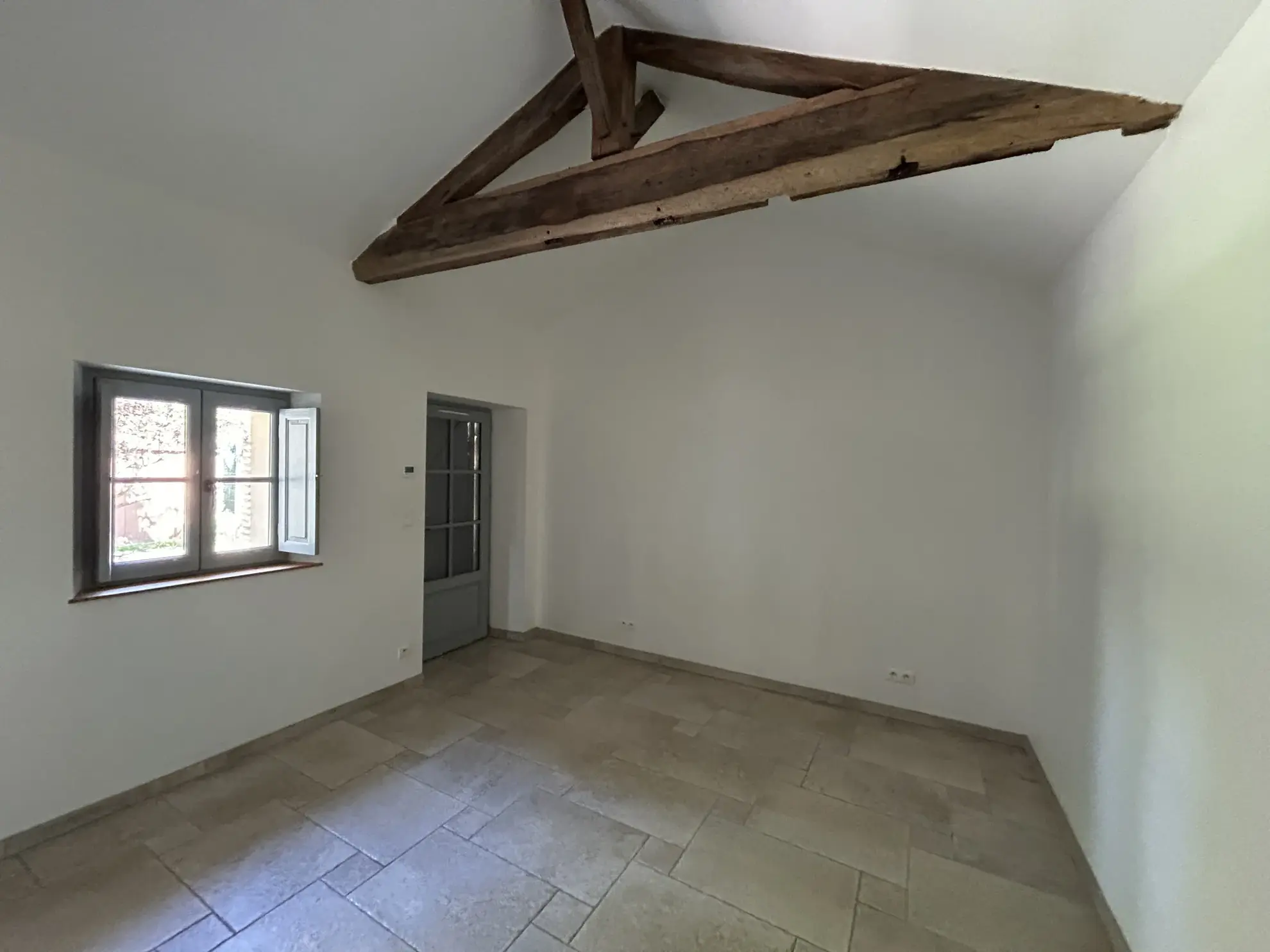 Maison de 95 m² avec jardin à Cudos, proche commodités 