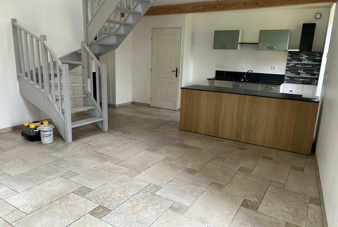 Maison de 95 m² avec jardin à Cudos, proche commodités 