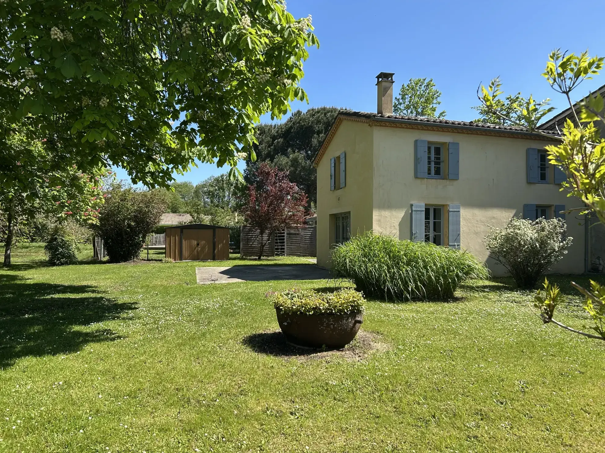 Maison de 95 m² avec jardin à Cudos, proche commodités 
