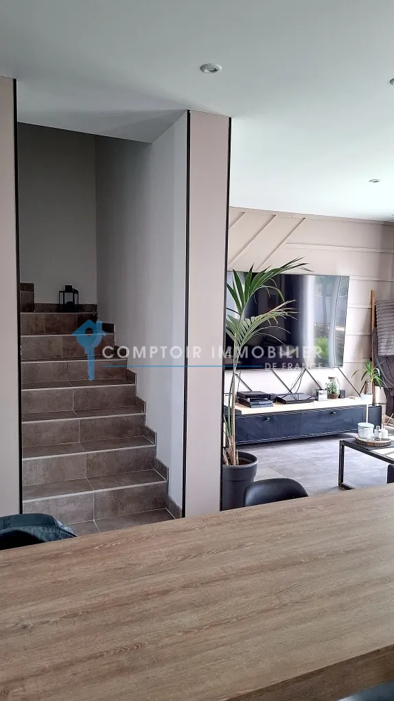 Charmante maison moderne de 86 m² avec jardin à Uchaud, proche commodités 