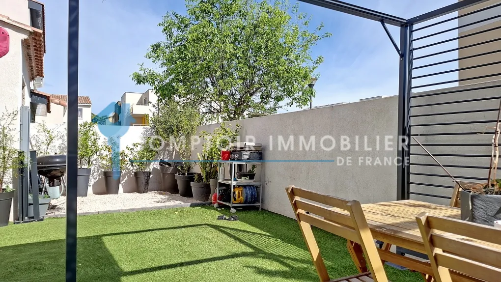 Charmante maison moderne de 86 m² avec jardin à Uchaud, proche commodités 