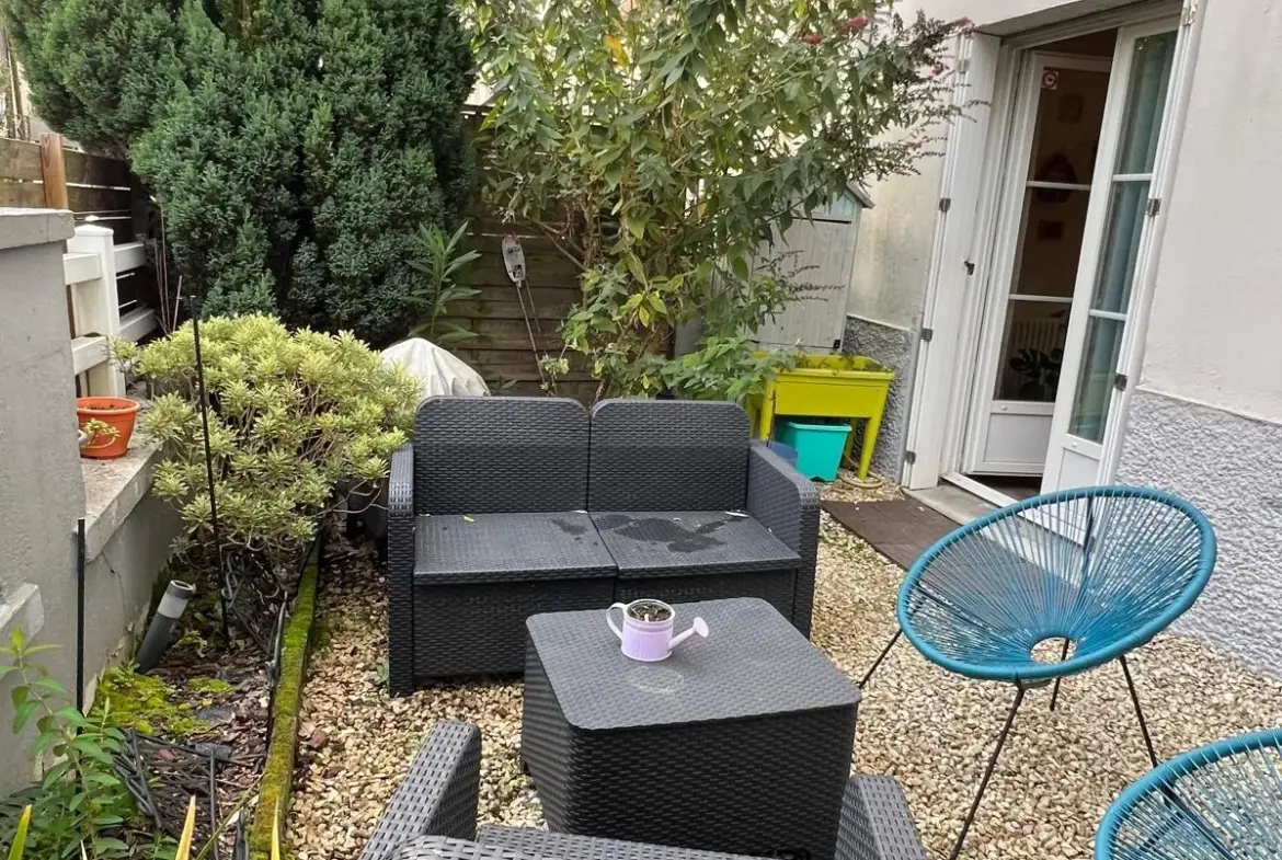 Charmant T2 avec jardin privatif à Rezé – Appartement moderne proche transport 