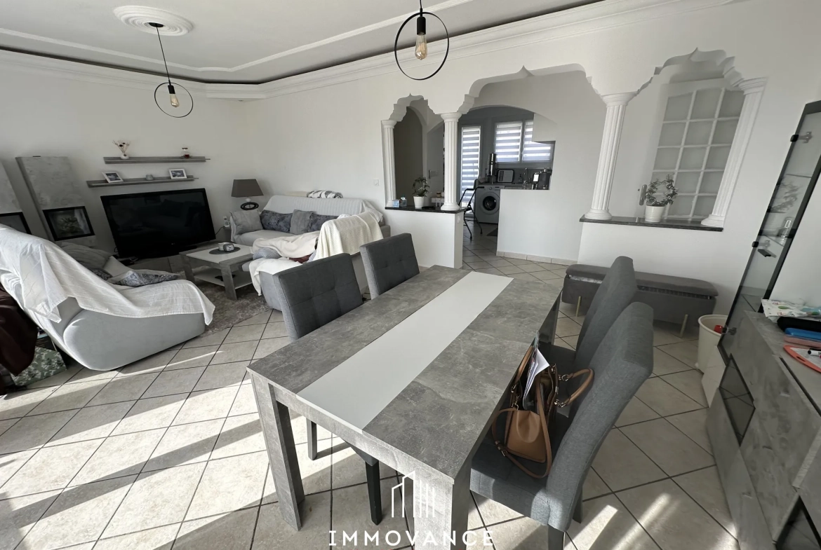 Appartement lumineux rénové avec terrasse à Montpellier Alco/Celleneuve 