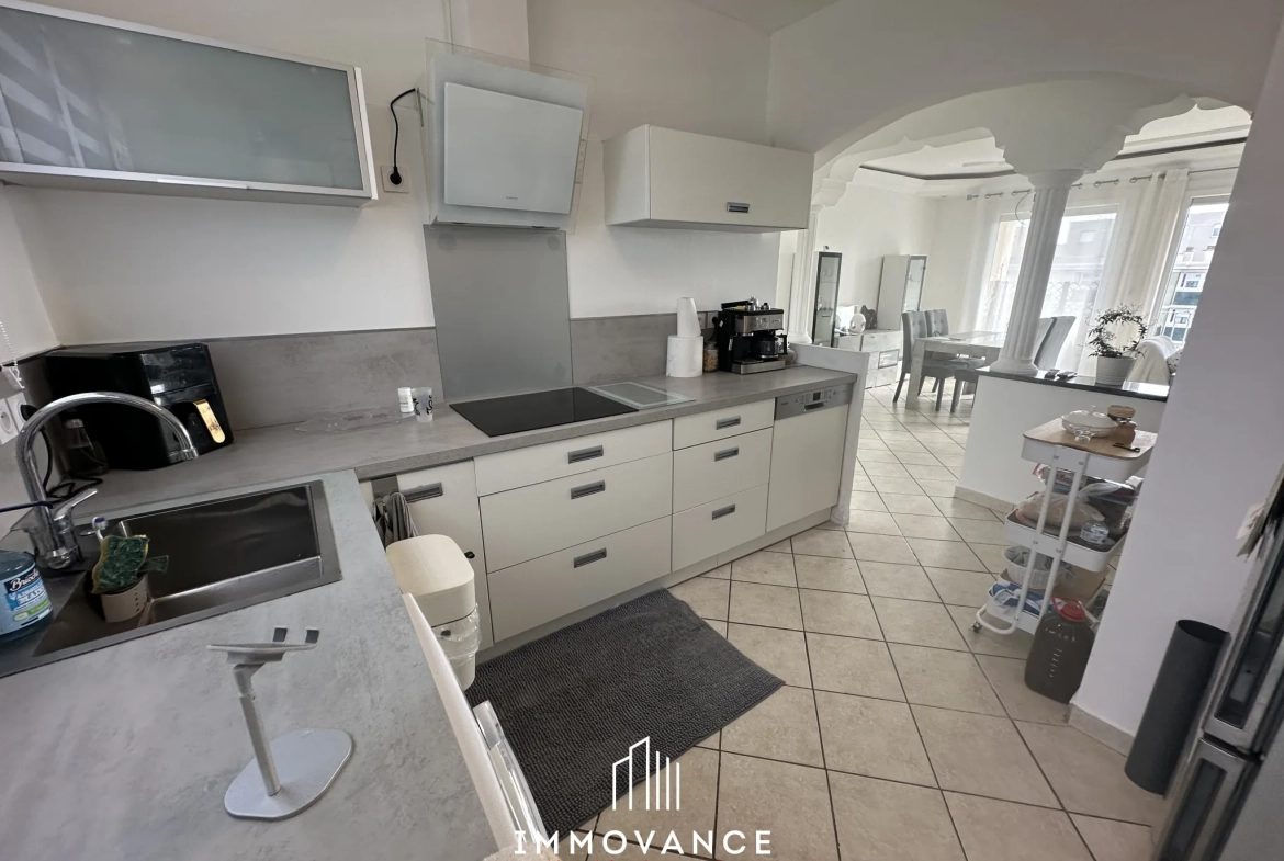 Appartement lumineux rénové avec terrasse à Montpellier Alco/Celleneuve 