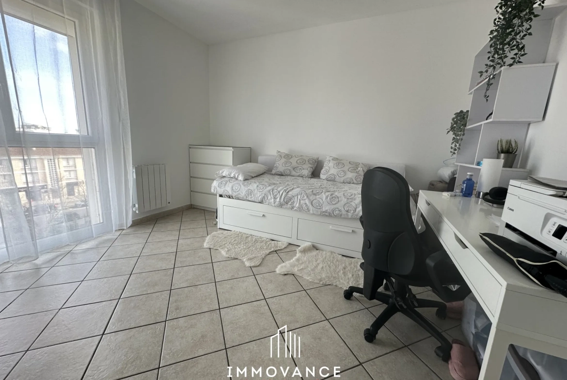 Appartement lumineux rénové avec terrasse à Montpellier Alco/Celleneuve 