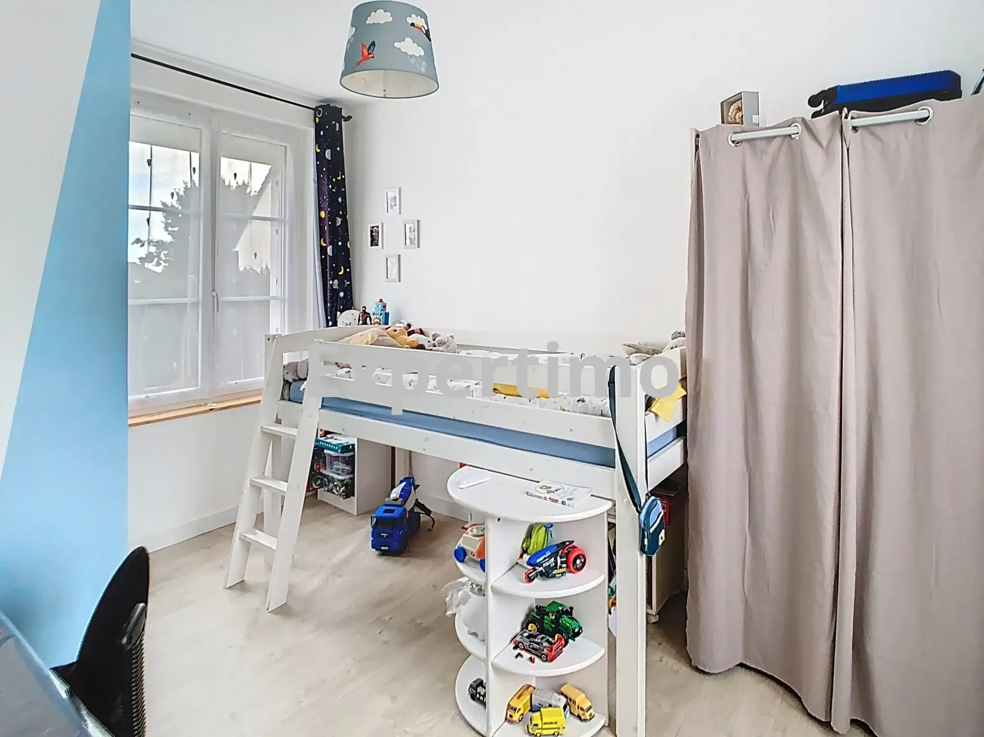 Maison rénovée de plain-pied avec jardin à Hottot-les-Bagues 