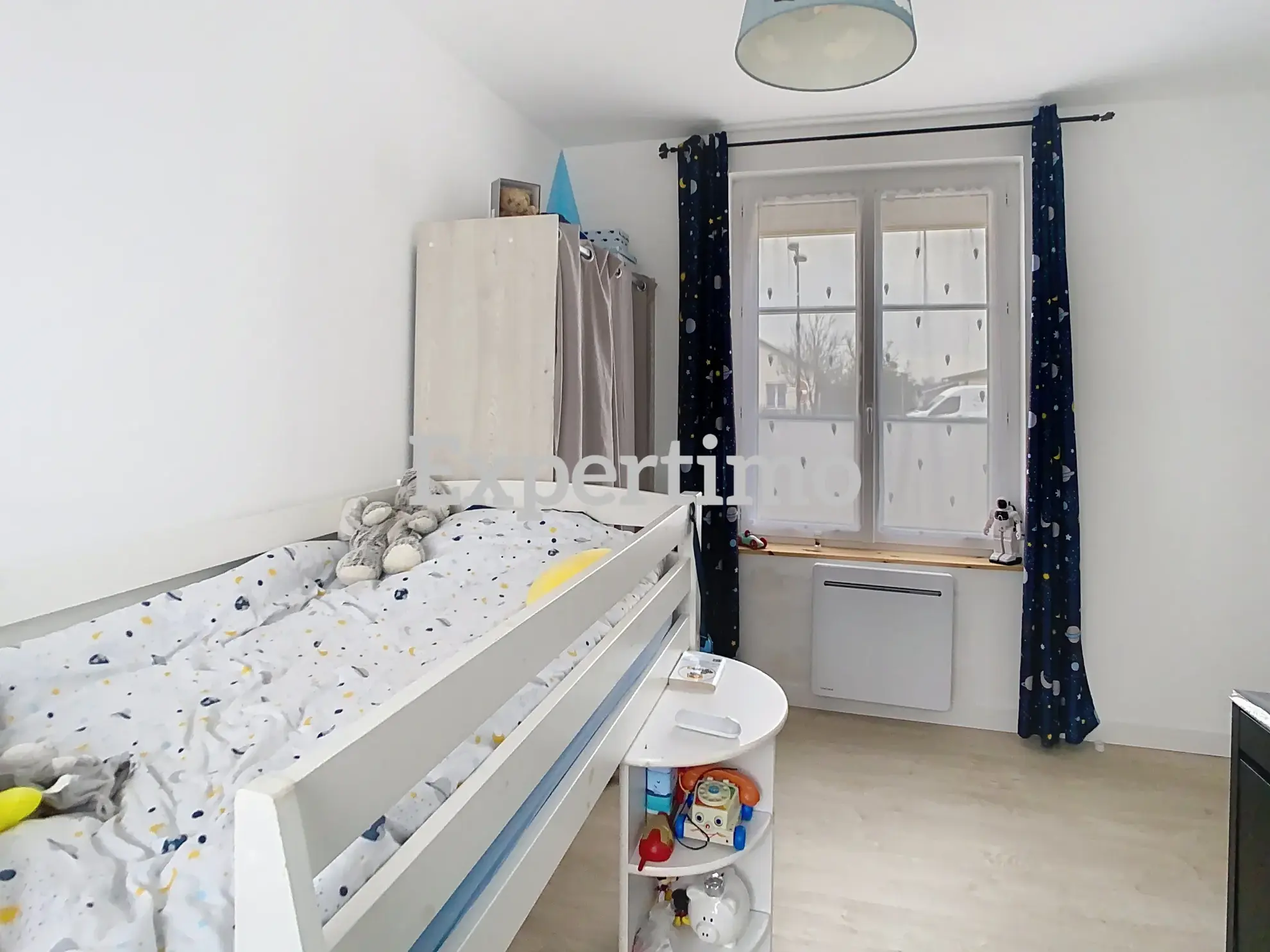 Maison rénovée de plain-pied avec jardin à Hottot-les-Bagues 