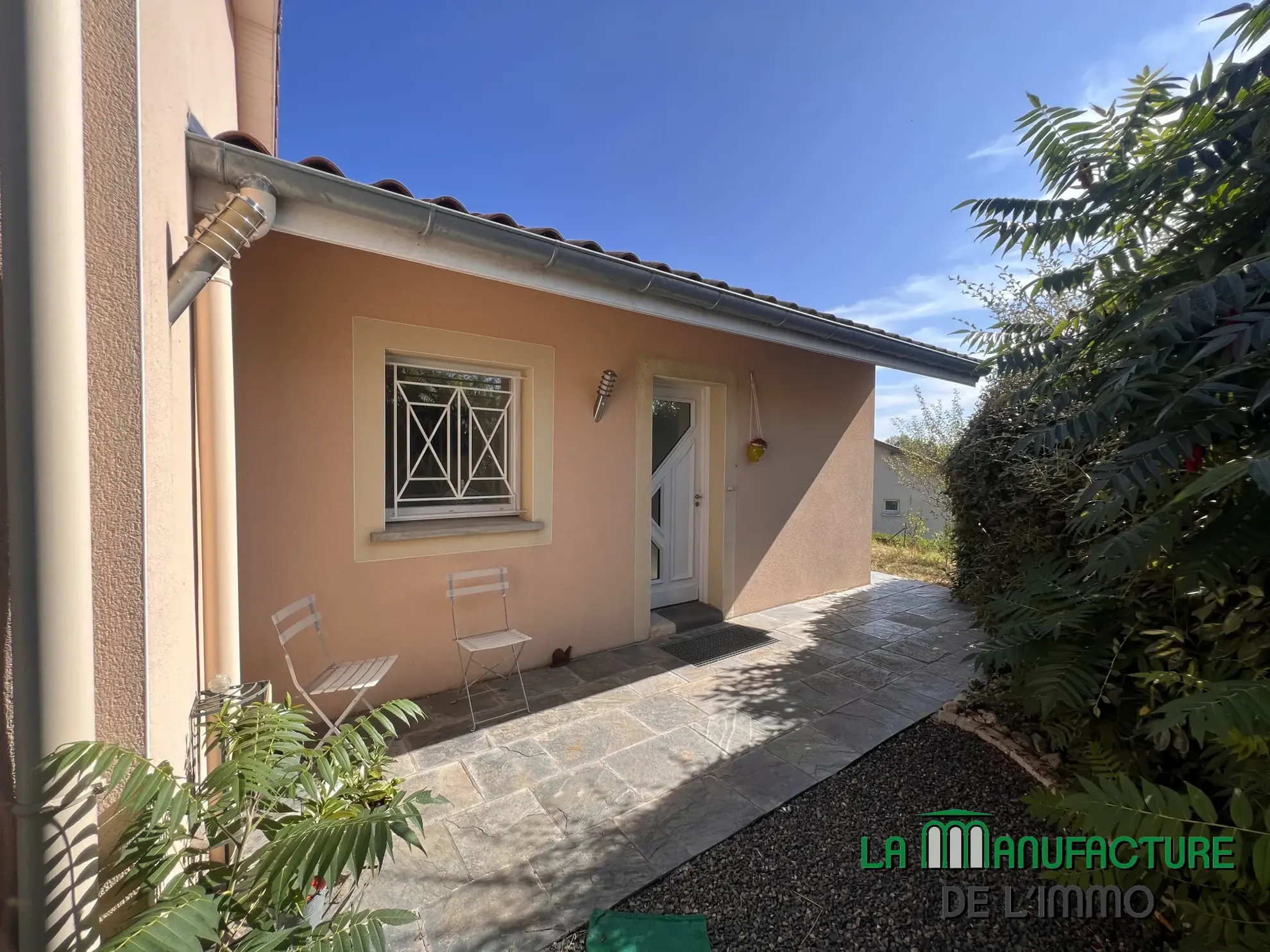 Villa 4 chambres avec piscine, garage, et chalet en bois à Fontanes, Loire 