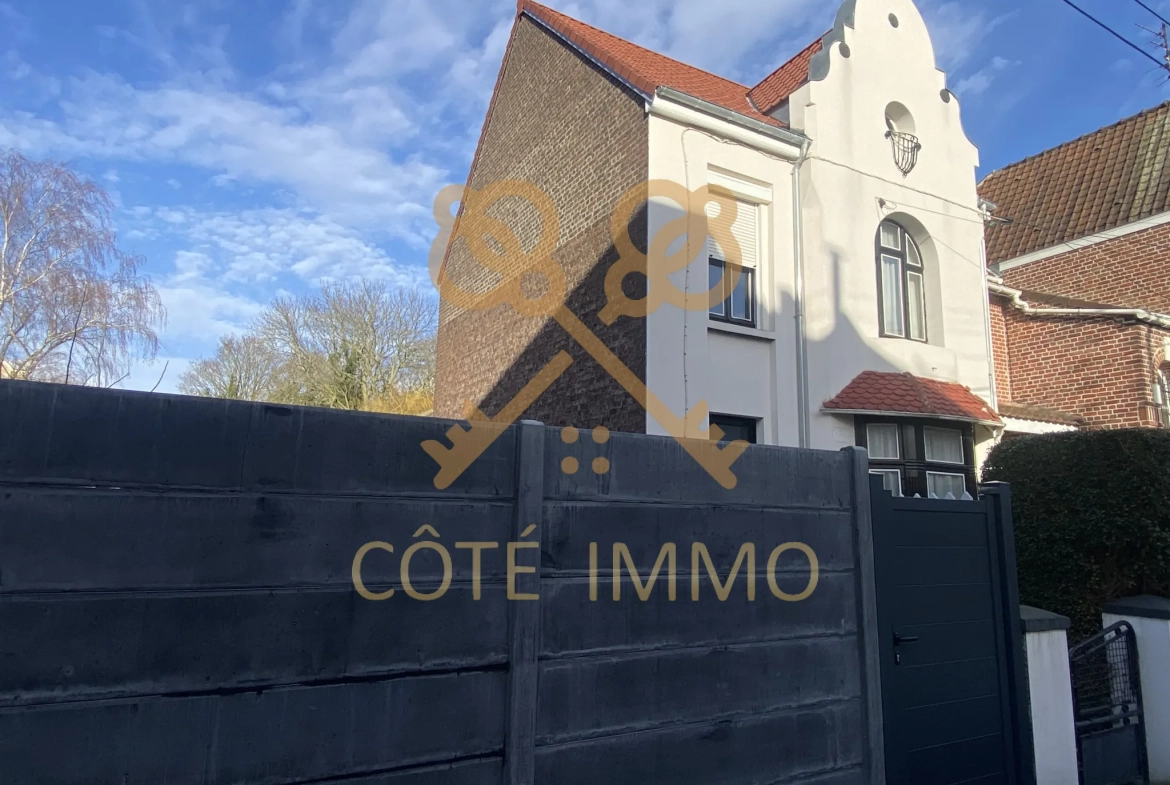 Maison d'architecte avec jardin à Henin-Beaumont – 3 chambres, modernité et calme 