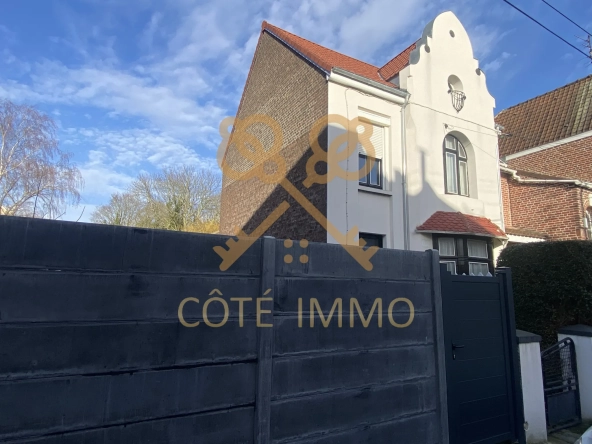 Maison d'architecte avec jardin à Henin-Beaumont – 3 chambres, modernité et calme 