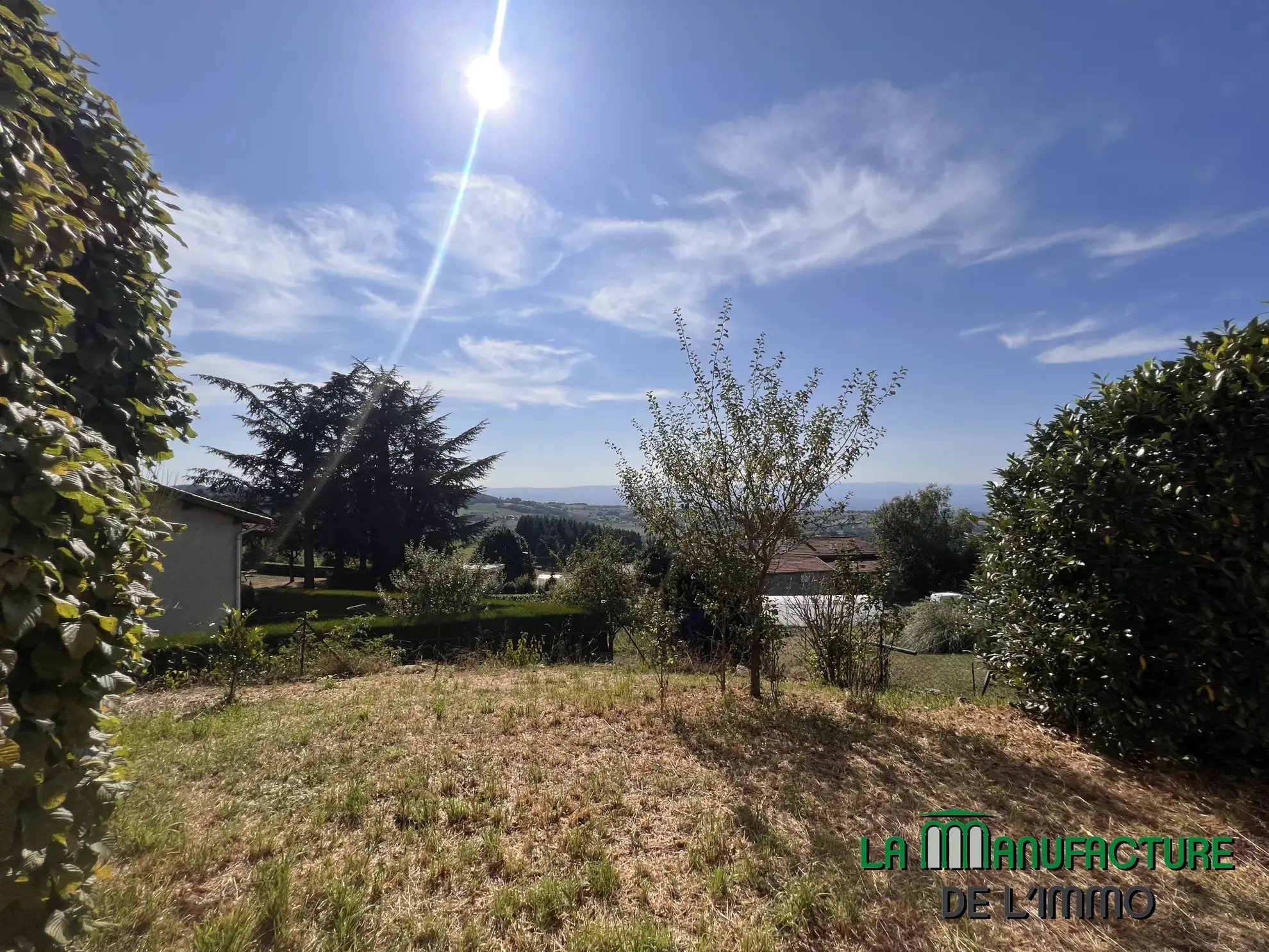Villa 4 chambres avec piscine, garage, et chalet en bois à Fontanes, Loire 