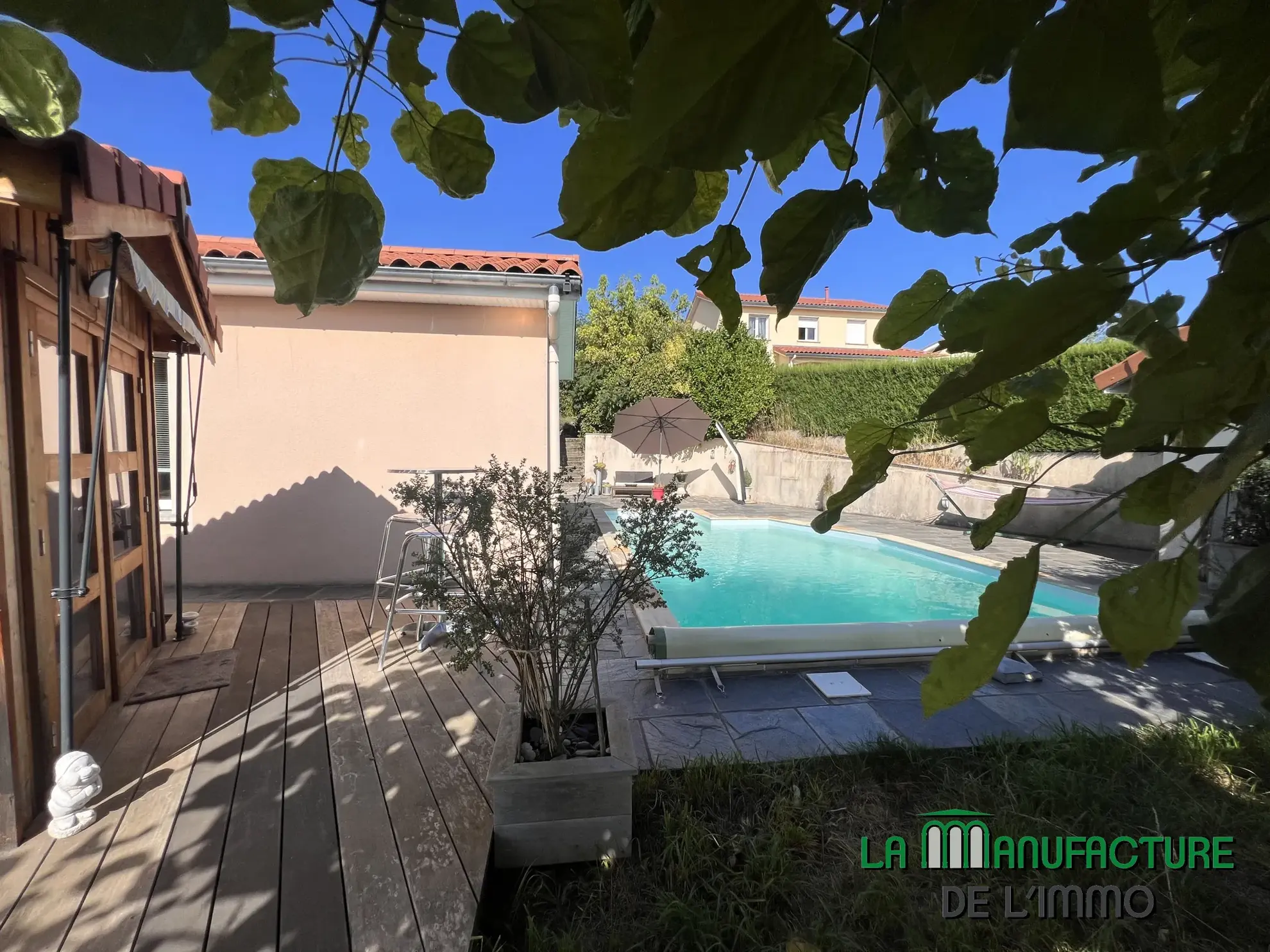 Villa 4 chambres avec piscine, garage, et chalet en bois à Fontanes, Loire 