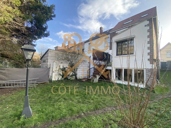 Maison d'architecte avec jardin à Henin-Beaumont – 3 chambres, modernité et calme 