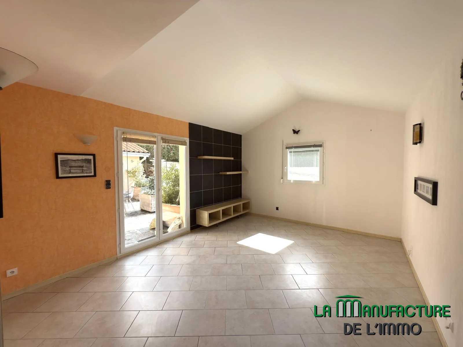 Villa 4 chambres avec piscine, garage, et chalet en bois à Fontanes, Loire 