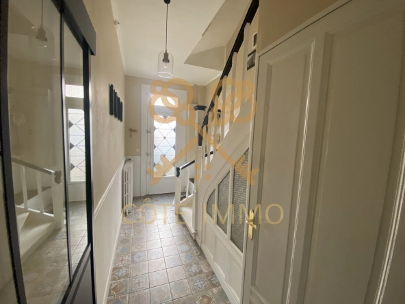 Maison d'architecte avec jardin à Henin-Beaumont – 3 chambres, modernité et calme 