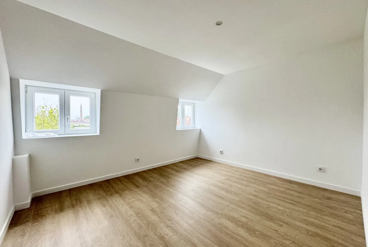 Maison familiale rénovée avec jardin à Tourcoing La Marlière 