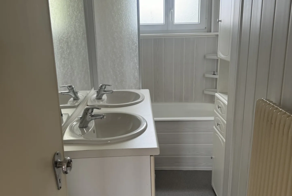 À vendre deux maisons avec terrain constructible à Guebwiller, secteur Mulhouse-Colmar 