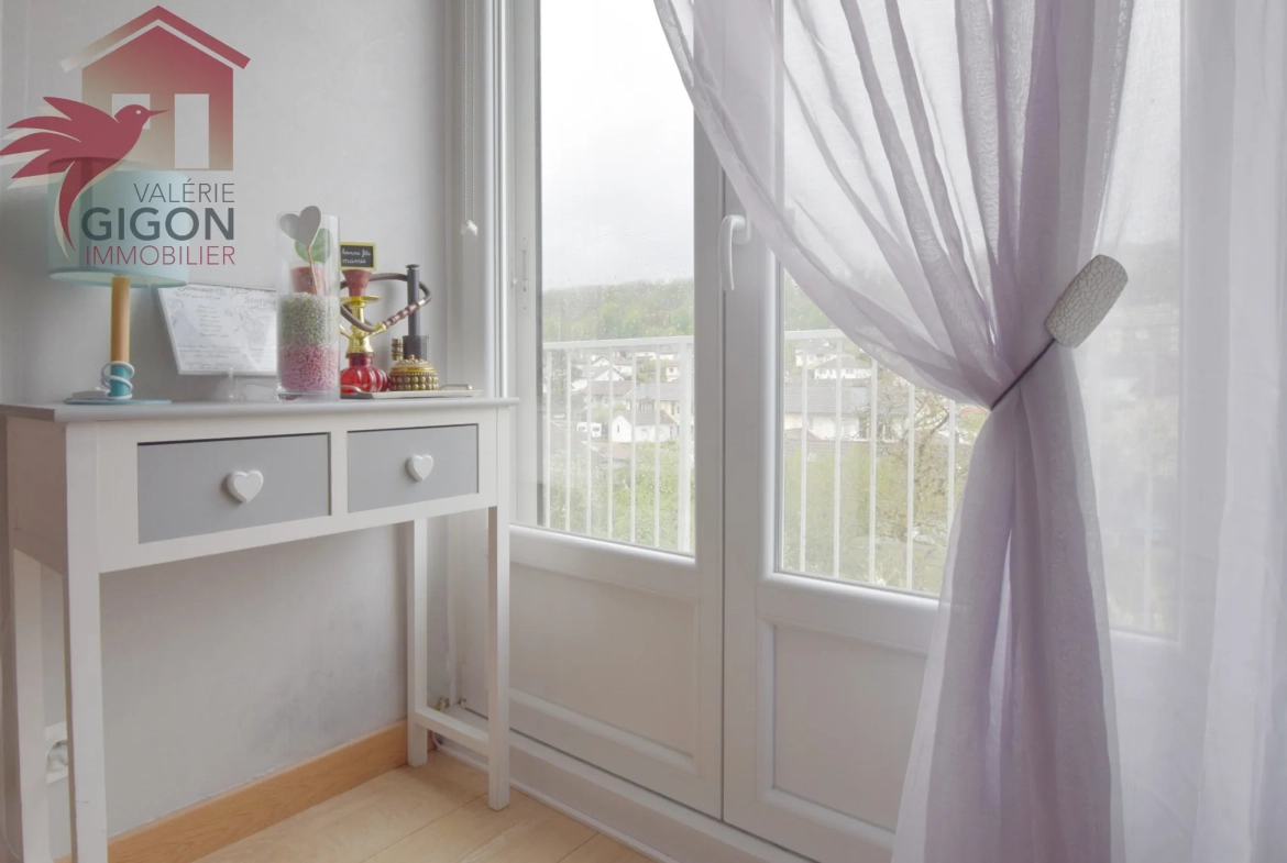 Appartement F4 rénové avec balcon à Vieux-Charmont - Grand-Charmont 