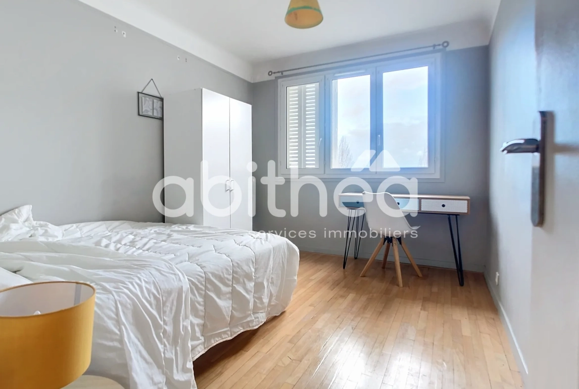 Appartement lumineux de 82 m² à Troyes avec balcon, cave et stationnement 