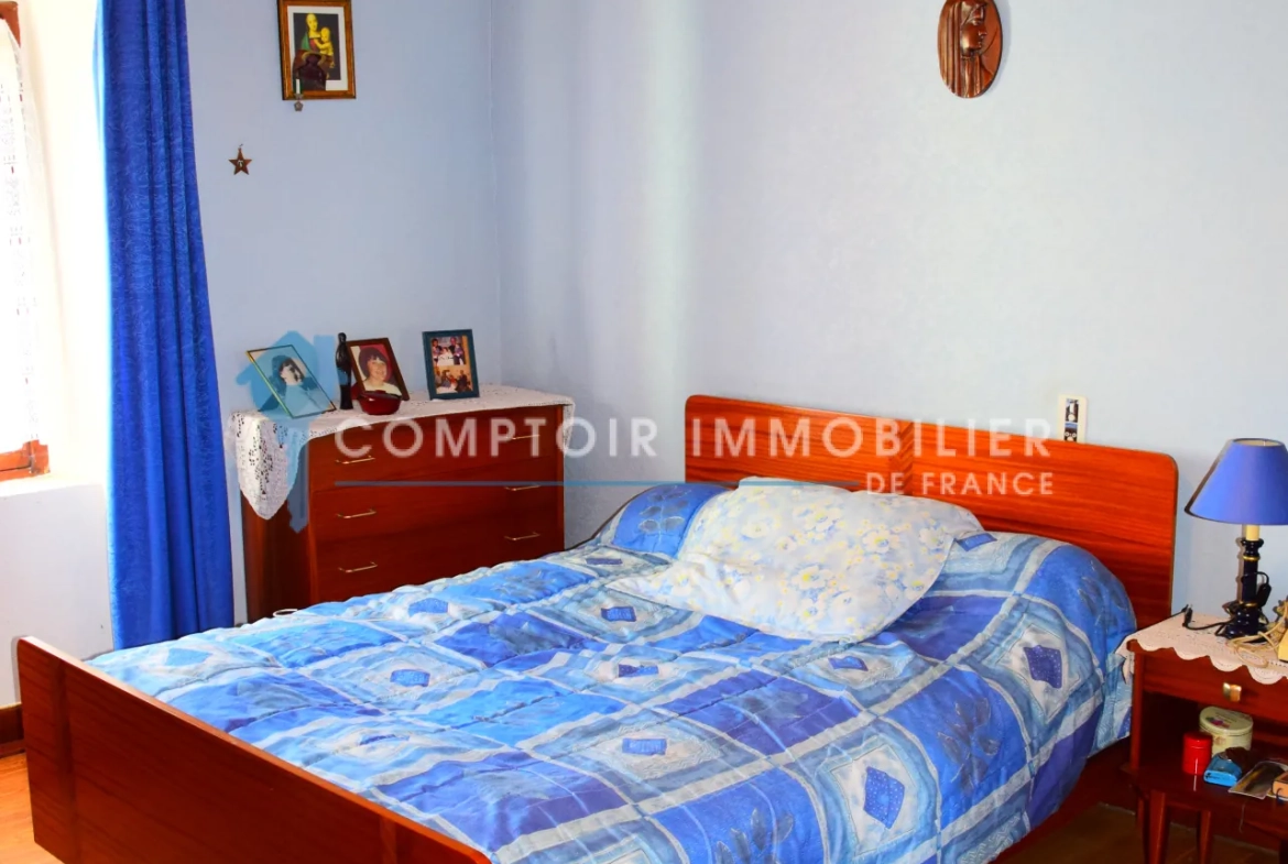 Maison de village avec appartement indépendant à Issanlas, Ardèche 
