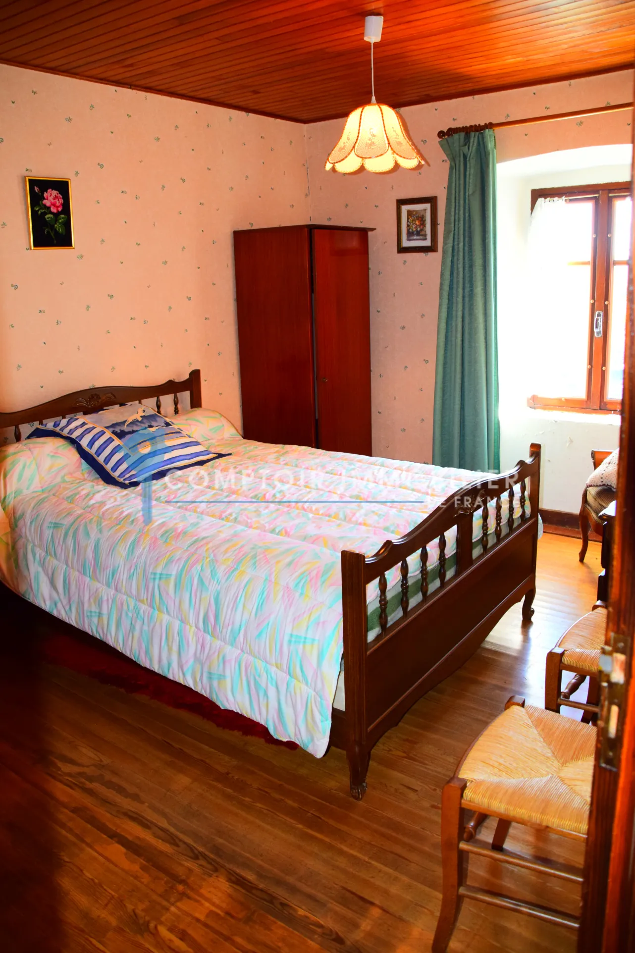 Maison de village avec appartement indépendant à Issanlas, Ardèche 