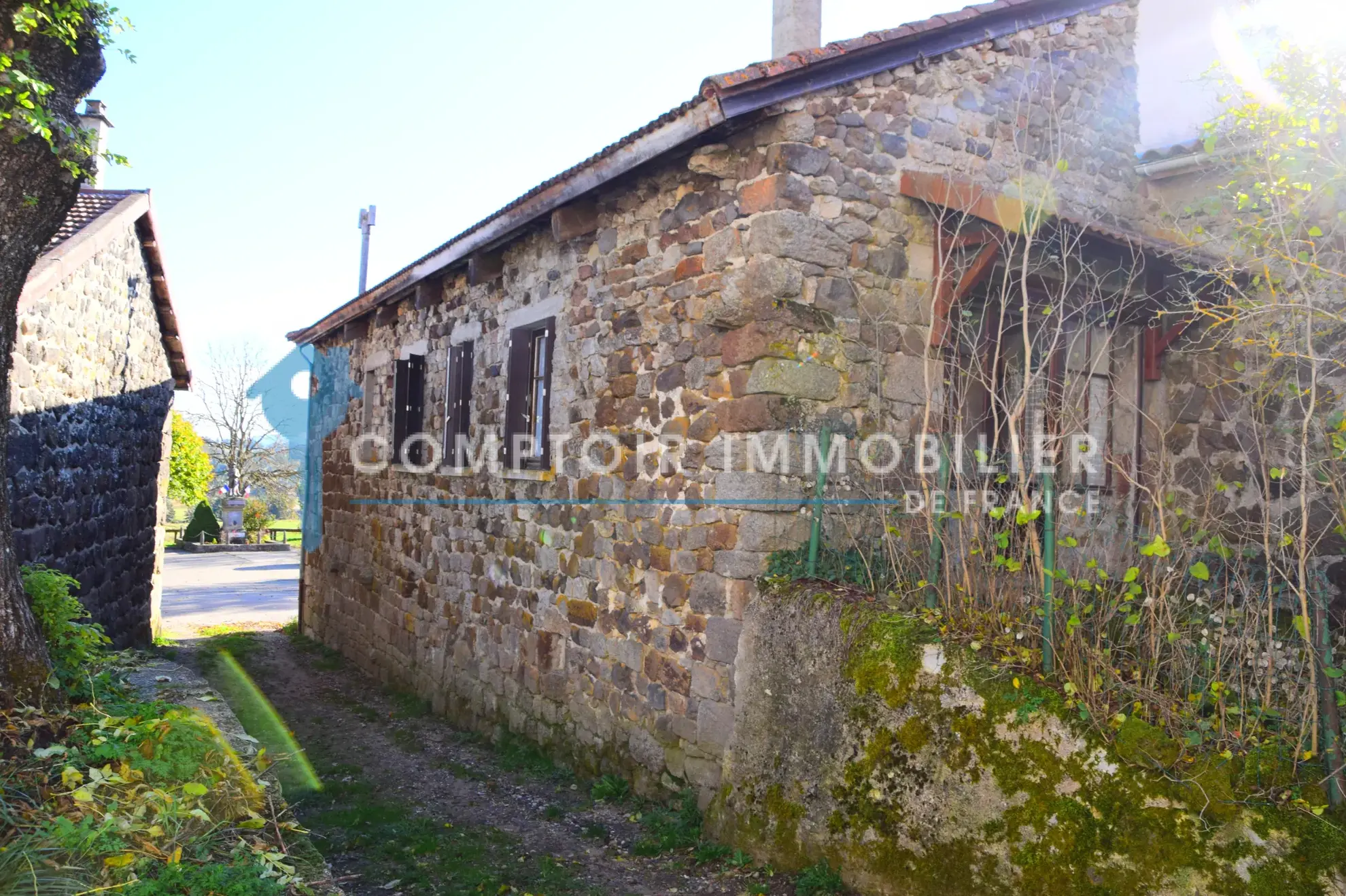 Maison de village avec appartement indépendant à Issanlas, Ardèche 