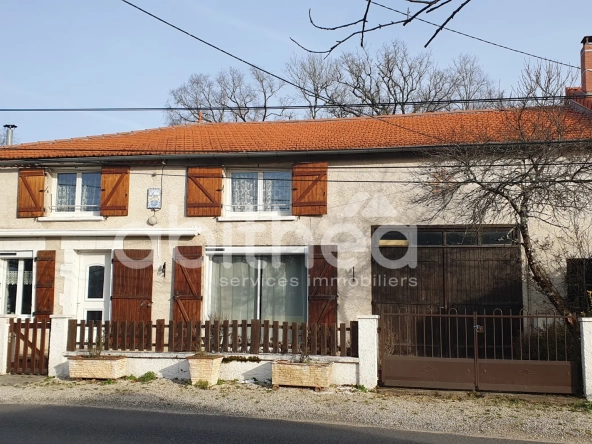 Maison de 125 m² avec jardin à Roumazières (16270) - Excellente opportunité