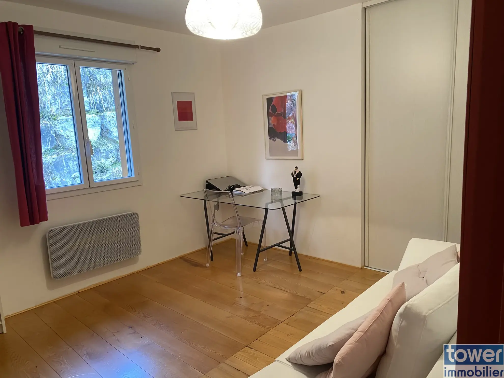Maison contemporaine ossature bois avec vue dans les gorges du Lot à Pomayrols 