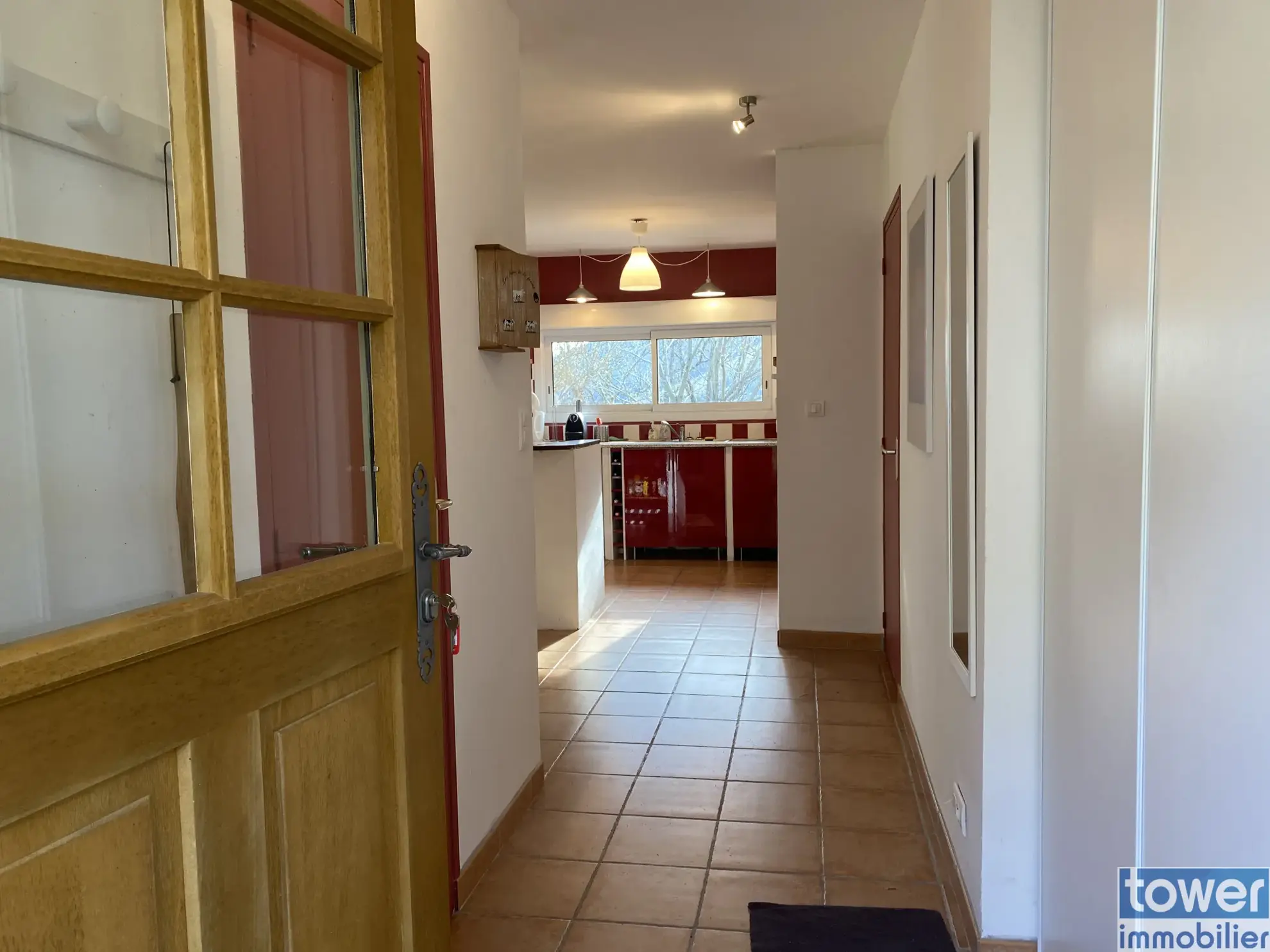 Maison contemporaine ossature bois avec vue dans les gorges du Lot à Pomayrols 