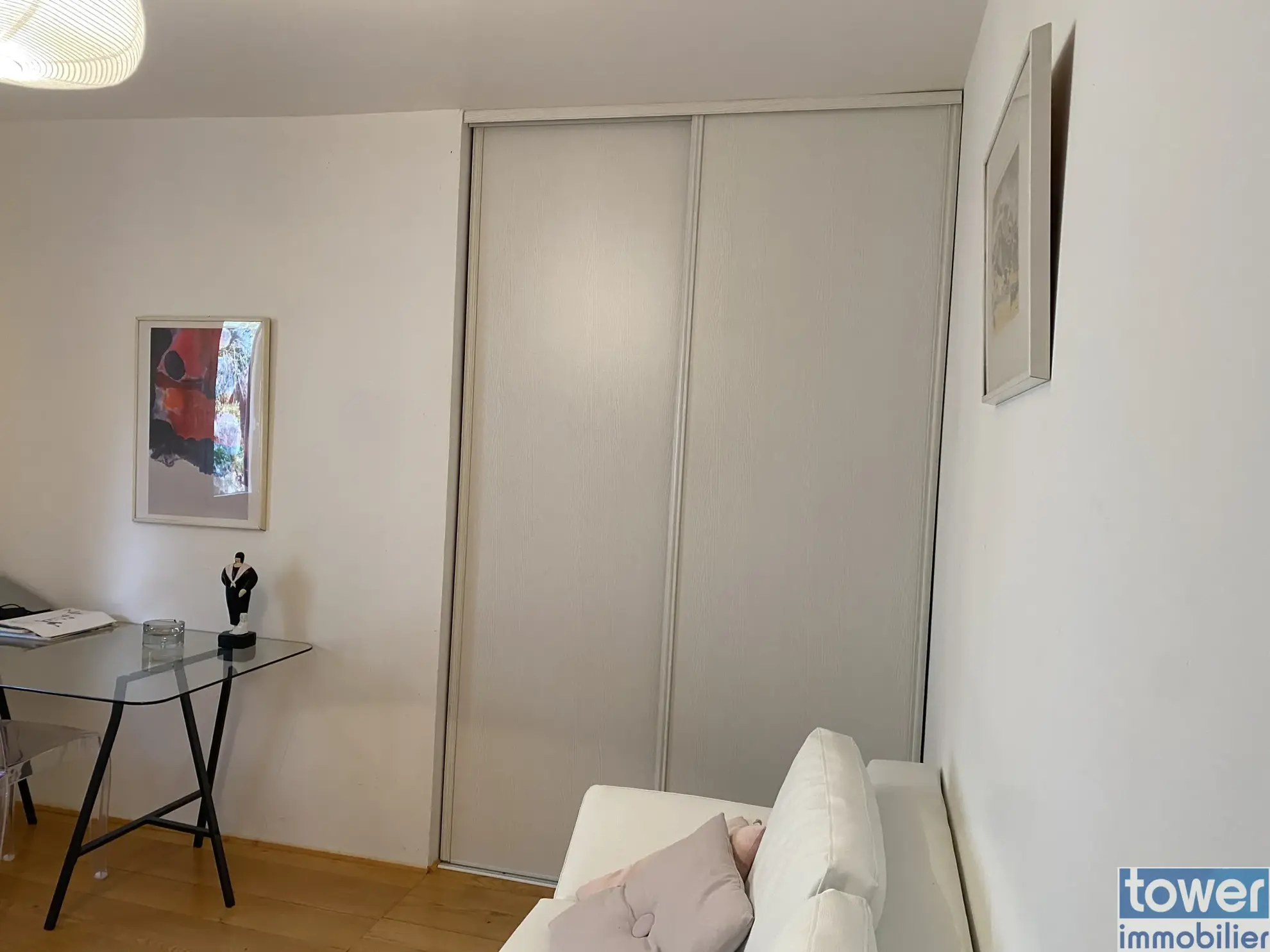 Maison contemporaine ossature bois avec vue dans les gorges du Lot à Pomayrols 