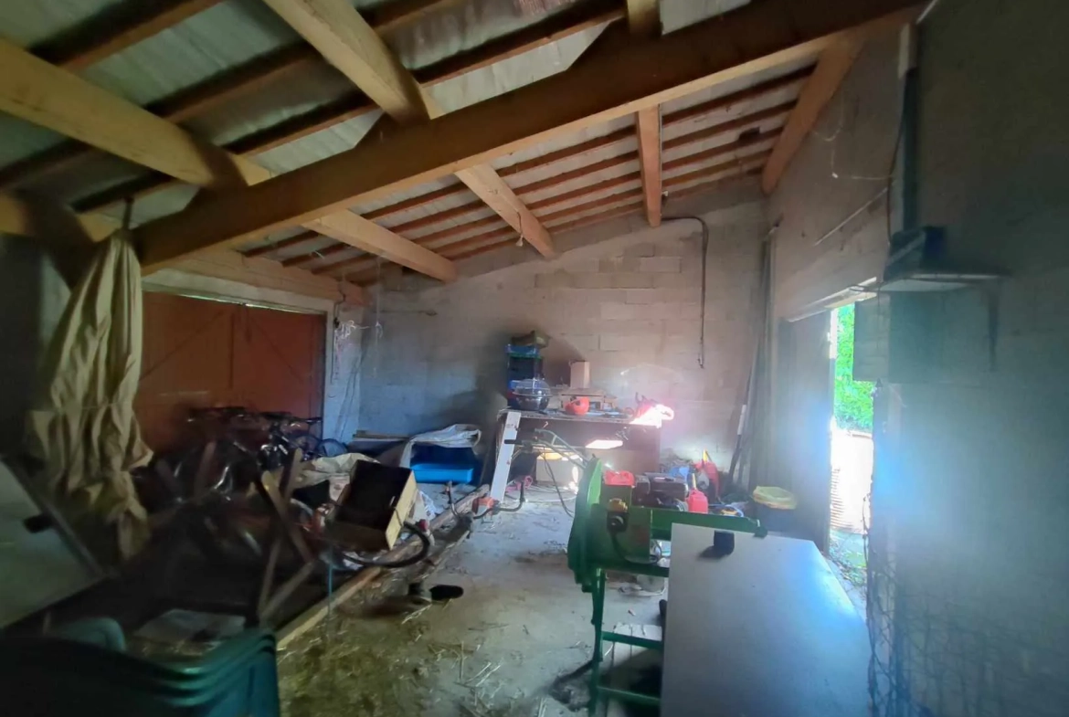 Maison de 110 m² avec grange et terrain à Alboussière 