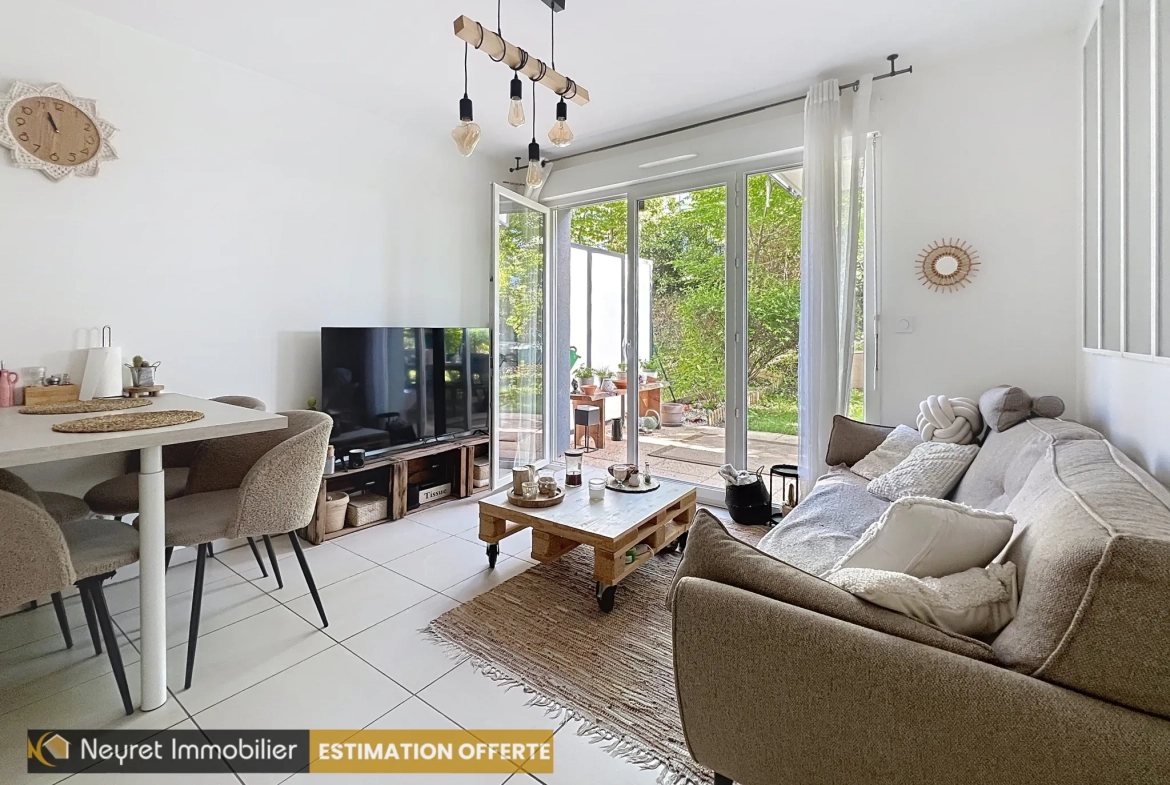 Appartement T2 avec jardin privatif à Vernaison centre - 40 m² 