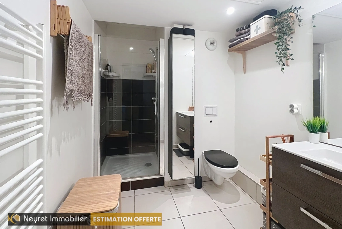 Appartement T2 avec jardin privatif à Vernaison centre - 40 m² 