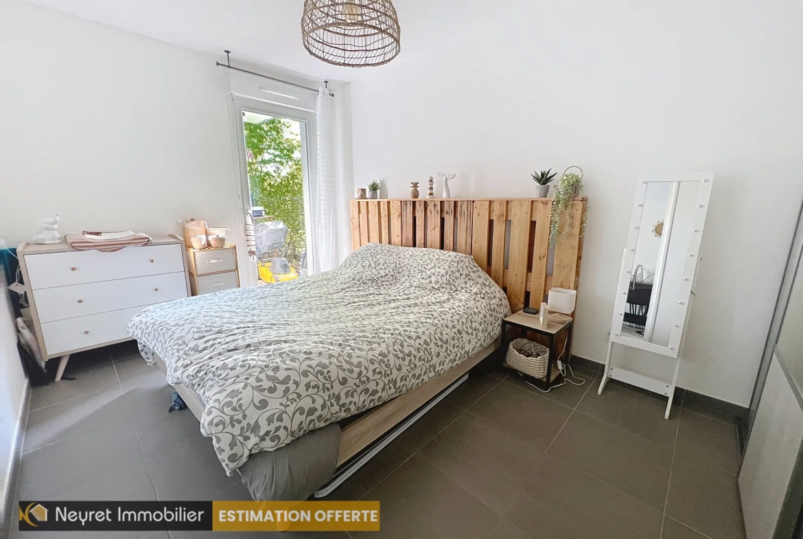 Appartement T2 avec jardin privatif à Vernaison centre - 40 m² 